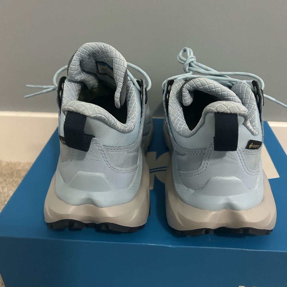 HOKA Kaha 2 Low Waterproof Hiking Shoe - Picture 7 of 10
